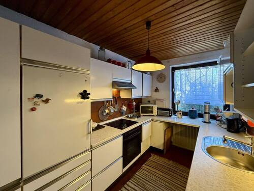 Küche mit Einbauküche - 