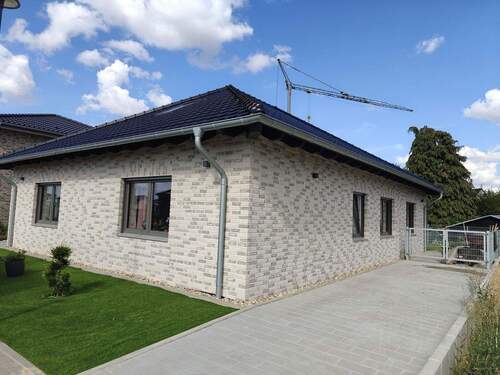 Front des Hauses - 4 Zimmer Einfamilienhaus zum Kaufen in Hückelhoven