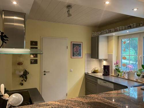 offene Küche mit Theke - 