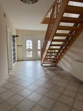 Erdgeschoss: Flur - Bungalow mit 200,00 m² in Schneverdingen zum Kaufen