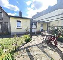 Ein Einfamilienhaus für eine kleine Familie mit Blick ins Grüne - Hillersleben