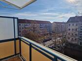 Blick vom Balkon - 3 Zimmer Etagenwohnung in Halle (Saale)