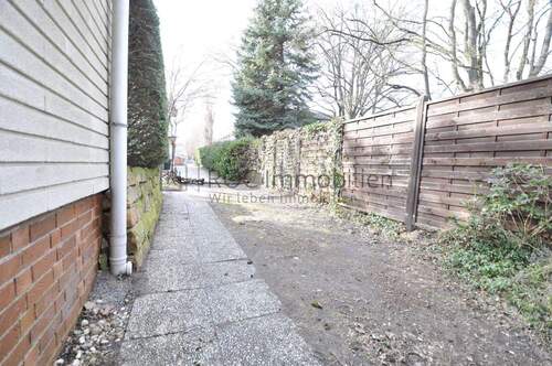 Zugang Grundstück - 