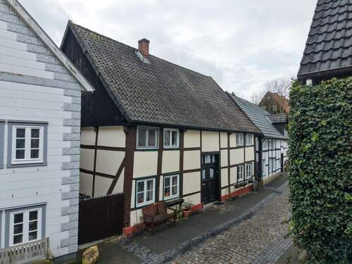 Außenansicht - Historisches Fachwerk trifft moderne Haustechnik - Ihr Stück Geschichte?