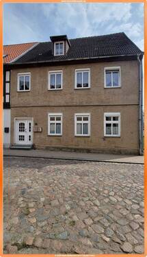 Straßenfront - Großzügiges charmantes Stadthaus - mit sichtgeschütztem Innenhof - ideal als Mehr-Generationen-Haus