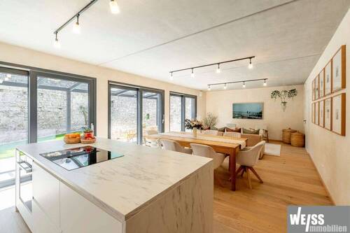 Küche - Esszimmer - 7 Zimmer Einfamilienhaus in Würzburg