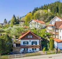 Liebhaberobjekt in Peiting: Charmantes Einfamilienhaus mit Weitblick in ruhiger Lage