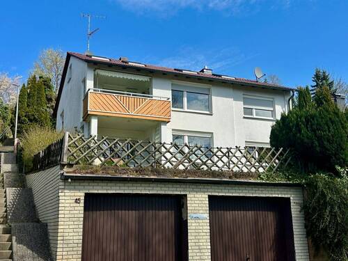 Hausansicht - Zweifamilienhaus in Stadtrandlage von Bad Hersfeld