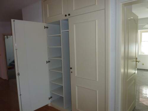 Flur Einbauschrank.JPG - 