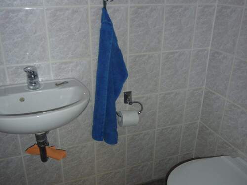 Gäste-WC 1.JPG - 