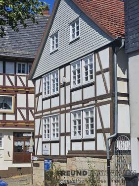 Ansicht von vorn3.jpg - Einfamilienhaus mit 155,00 m&sup2; in Neukirchen zum Kaufen