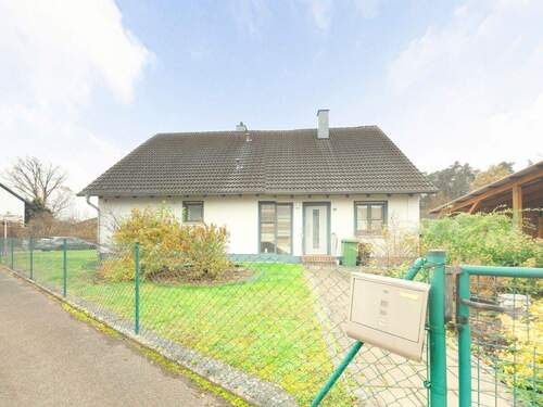 Bild 3 - 5 Zimmer Einfamilienhaus in Georgensgmünd / Petersgmünd