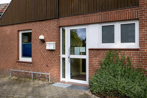 Eingang - Mehrfamilienhaus, Wohnhaus mit 205,00 m² in Ganderkesee zum Kaufen