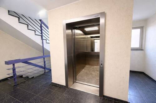 Aufzug - 3 Zimmer Etagenwohnung in Berlin