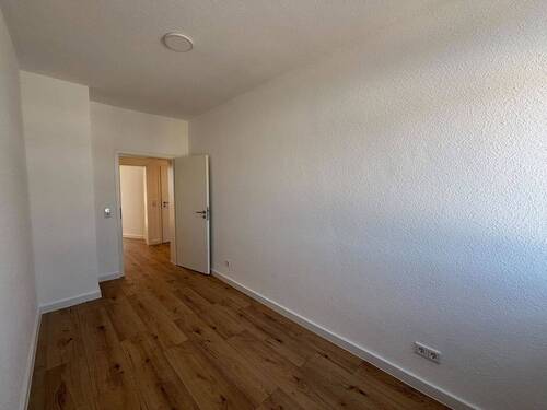 Zimmer 2 - 