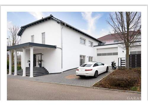 Ansicht Zugang - 7 Zimmer Einfamilienhaus zum Kaufen in Nordheim