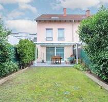 Modernes REH mit Garten, hochwertiger Ausstattung & viel Platz in Frankfurt-Schwanheim - Frankfurt am Main