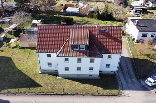 Gebäudeansicht - 3 Zimmer Etagenwohnung zur Miete in Borna