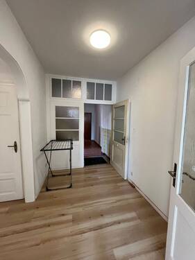 Flur Wohnung EG - Einfamilienhaus mit 110,00 m² in Roßdorf zum Kaufen