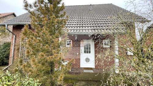 Vorderansicht 1 - 