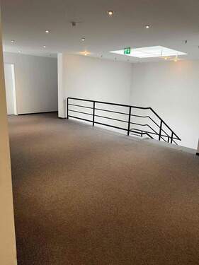 Treppen-/Flurbereich - Büro zur Miete in Traisa Gemeinde Mühltal