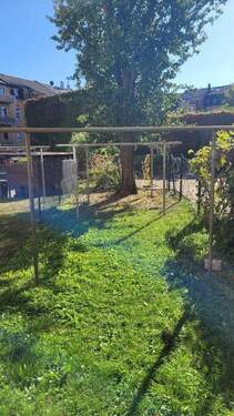 Wäscheplatz und Garten - 