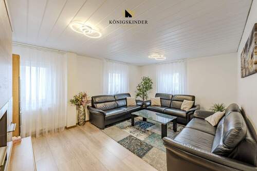 OG Wohnzimmer - Gastgeber beim nächsten Zuckerfest: Ihr Traumhaus für 3 Familien + Extra-Grundstück!!