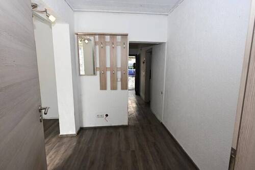 Eingang - 6 Zimmer Einfamilienhaus in Sankt Ingbert