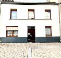 *Einziehen & Wohlfühlen* Sanierter Altbau im Herzen von Euskirchen