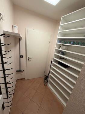 Abstellraum/Schuhschrank - 