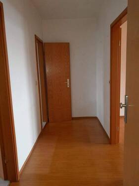 Flur - 2 Zimmer Etagenwohnung in Plauen
