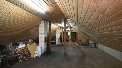 ... kompletten Dachgeschoss - 