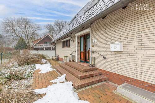 Hauseingangstreppe - 6 Zimmer Einfamilienhaus zum Kaufen in Rosengarten