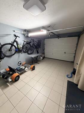 Garage - 