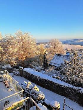Blick auf Fußweg Ost - 
