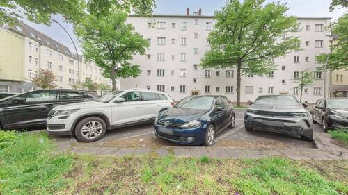 Strassenfront - 