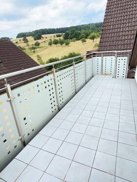Balkon.jpg - Dachgeschoßwohnung im Grünen - 345,00 EUR Kaltmiete, ca.  65,00 m² Wohnfläche