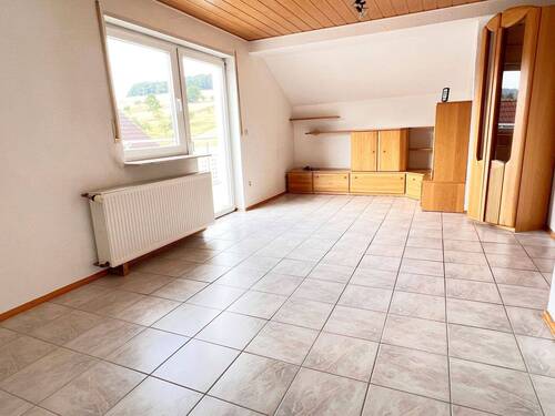 Wohnzimmer.jpg - 3 Zimmer Etagenwohnung in Eschau