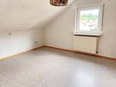 Schlafzimmer.jpg - Etagenwohnung mit 65,00 m² in Eschau zur Miete