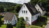 Aussenansicht - Charmantes Einfamilienhaus in naturnaher Umgebung