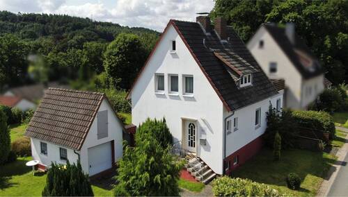 Aussenansicht - Charmantes Einfamilienhaus in naturnaher Umgebung