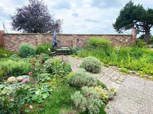 Liebevoll angelegter Garten - 