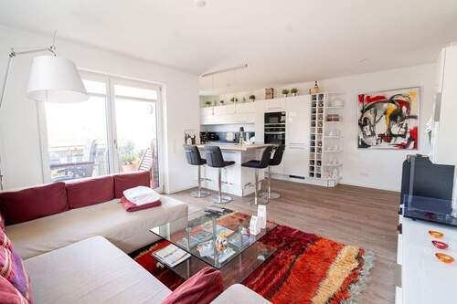 Wohnen-Küche - 4 Zimmer Etagenwohnung zum Kaufen in Frankfurt am Main