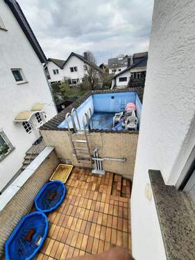 Pool auf Doppelgarage - 