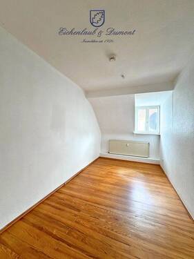 Zimmer 3 3.OG rechts - Etagenwohnung mit 64,00 m&sup2; in Saarbrücken / Sankt Johann zur Miete