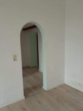 Flur - 4 Zimmer Terrassenwohnung in Hof