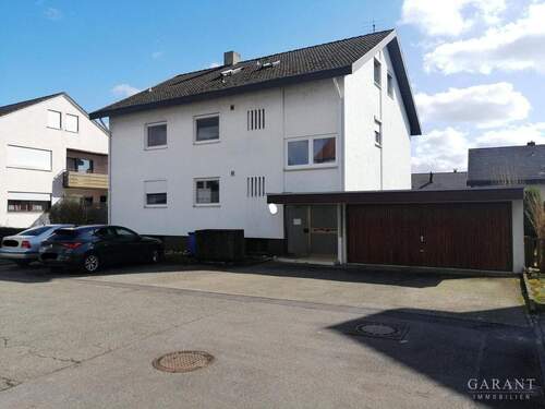 Hausansicht - Schöne und gepflegte 3,5 Zimmer-Wohnung in Südausrichtung *Bad Friedrichshall-Hagenbach*