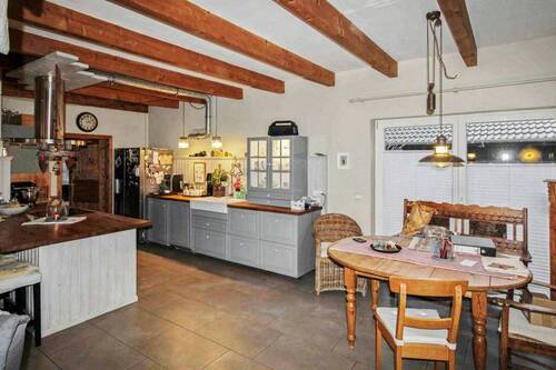 großzügiger Küchen-Essbereich - Mehrfamilienhaus, Wohnhaus mit 204,00 m&sup2; in Kappeln zum Kaufen