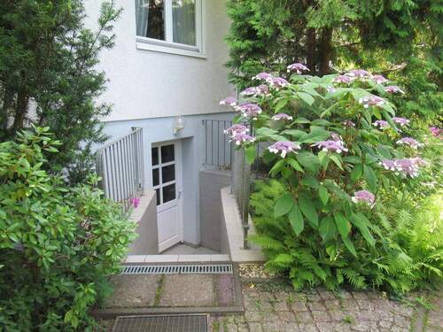 Außenzugang zum Keller - Einfamilienhaus mit 190,00 m² in Berlin zum Kaufen