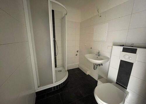 Beispielbild Bad - 2 Zimmer Etagenwohnung in Oschersleben